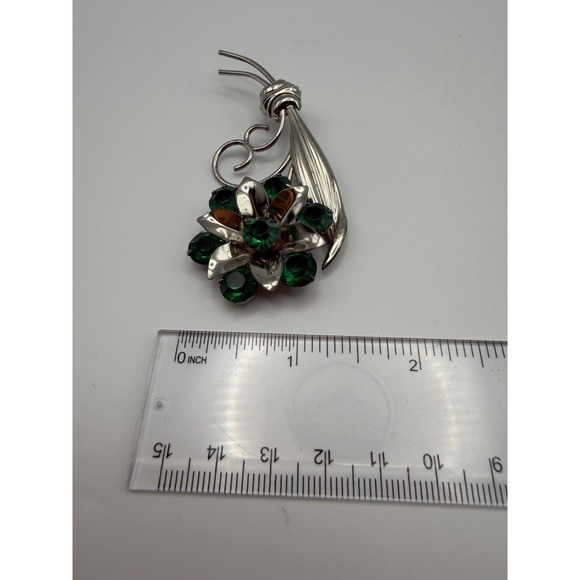 Vintage Sterling Silver Emerald Green Rhinestone Flower Floral Brooch Pin 2.75in - Picture 4 of 5